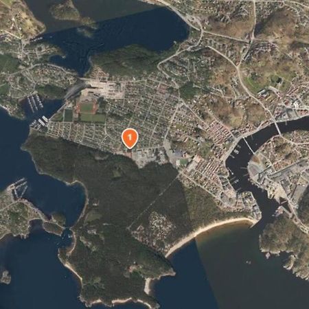 Mandal Apartment Mit Moeglichkeit Ein Boot Zu Benutzen Und Angeln Eksteriør billede