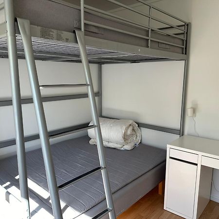 Mandal Apartment Mit Moeglichkeit Ein Boot Zu Benutzen Und Angeln Eksteriør billede