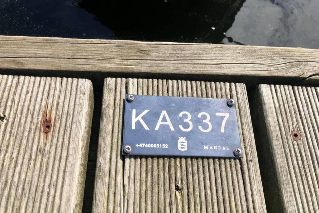 Mandal Apartment Mit Moeglichkeit Ein Boot Zu Benutzen Und Angeln Eksteriør billede