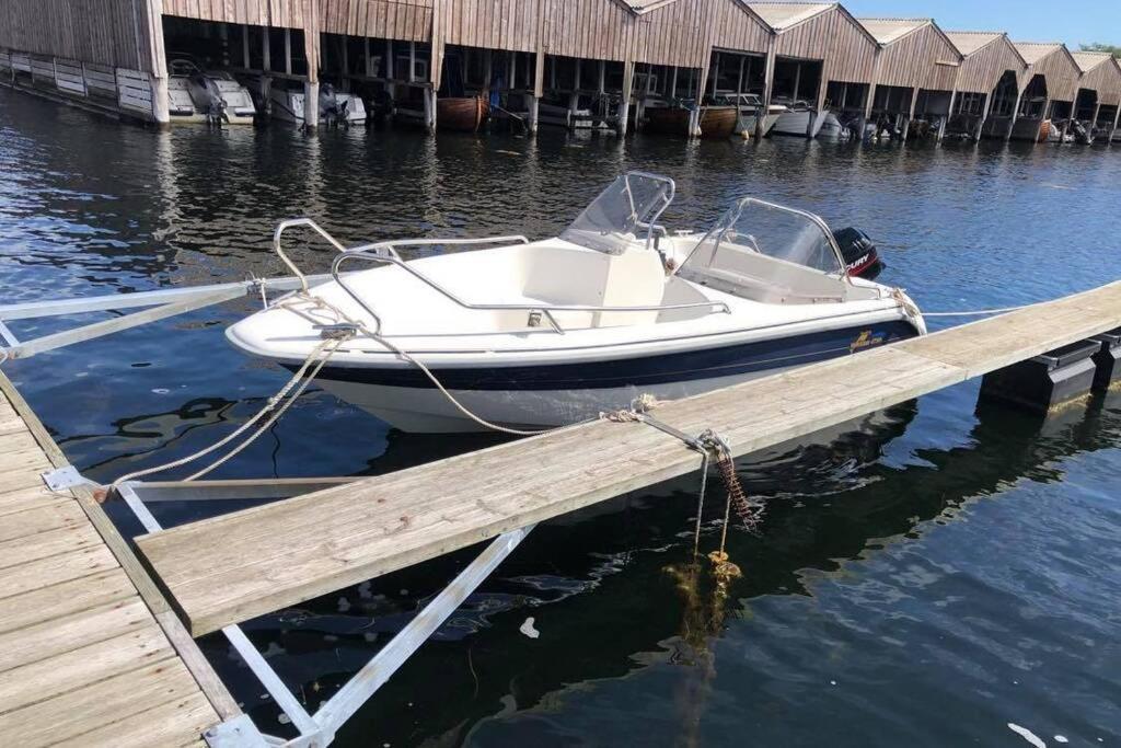 Mandal Apartment Mit Moeglichkeit Ein Boot Zu Benutzen Und Angeln Eksteriør billede