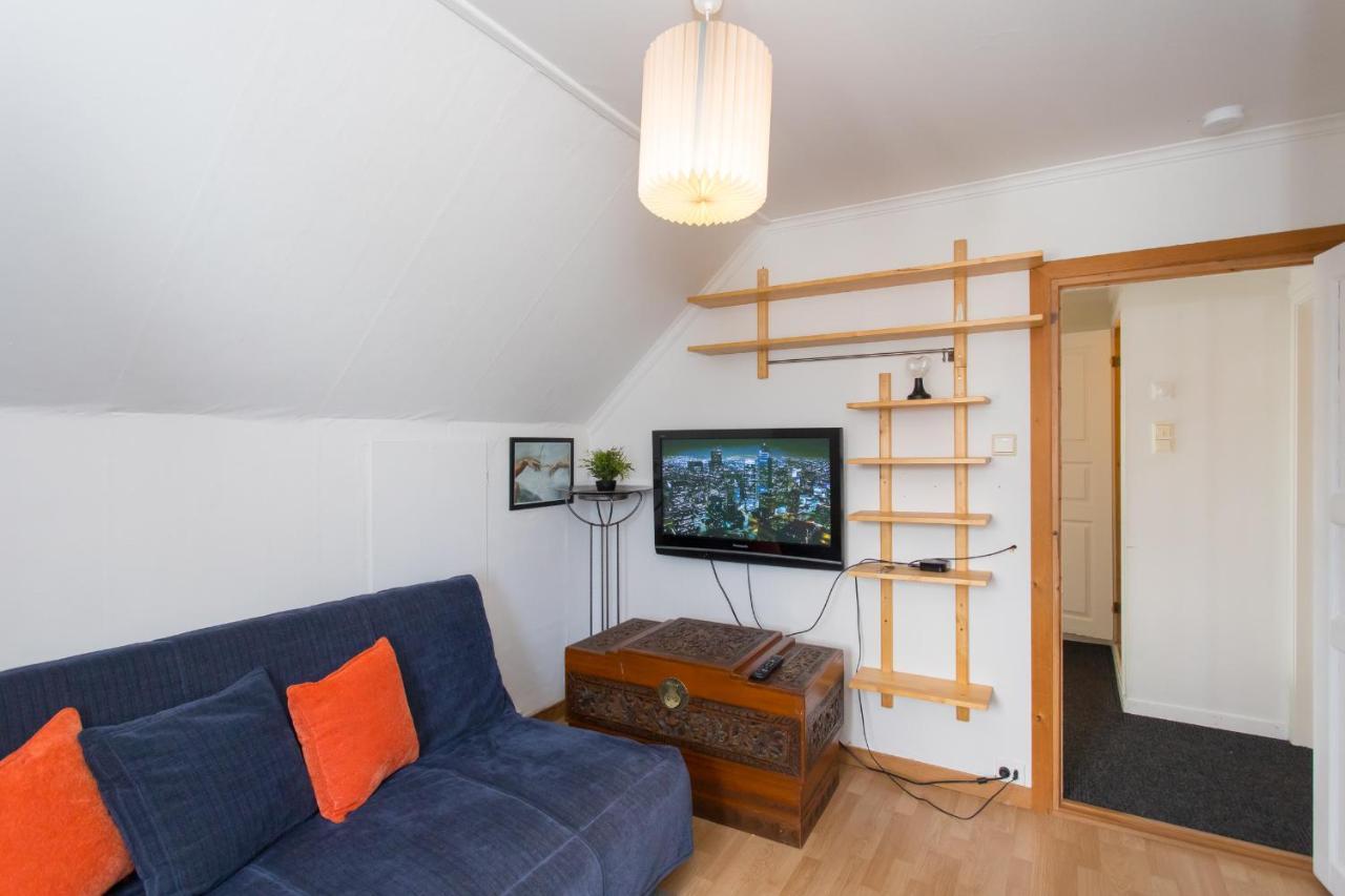 Mandal Apartment Mit Moeglichkeit Ein Boot Zu Benutzen Und Angeln Eksteriør billede